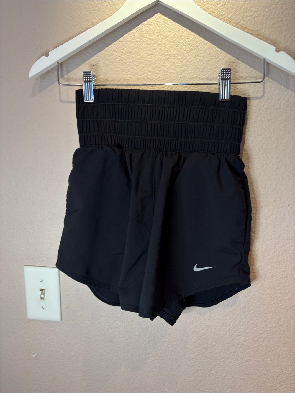Nike Women's One Dri-FIT Ultra High-Waisted 3" Brief-Lined Shorts XS Black